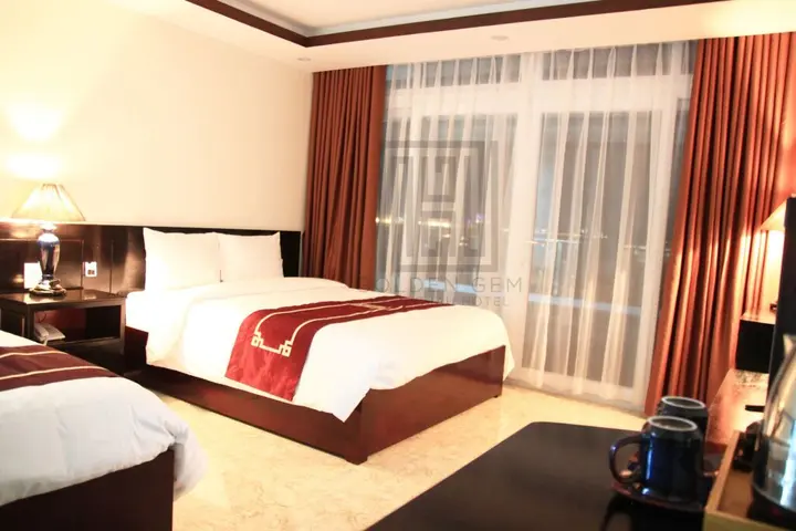 Халонг: Golden Gem Tuan Chau Hotel