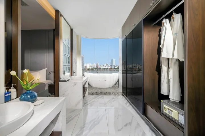 Дананг: Satya Da Nang Hotel Han Market