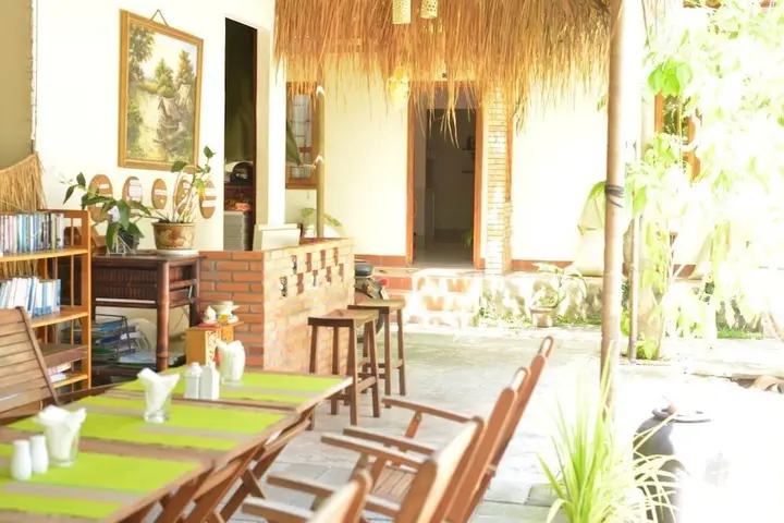 Фантхьет: Alyssa's Garden Home