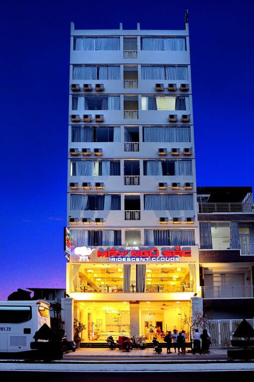 Нячанг: Iridescent Clouds Hotel