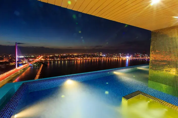 Дананг: Fivitel Da Nang