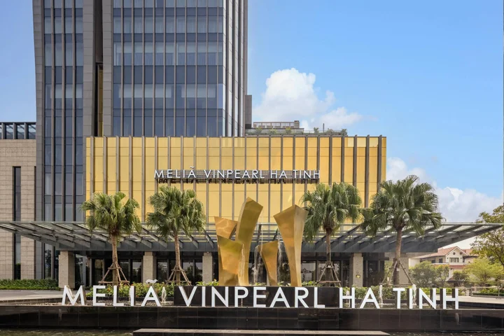 Хатинь: Vinpearl Ha Tinh, Affiliated by Meliá