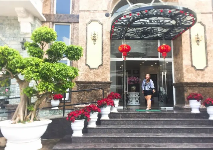 Далат: Hotel Du Lys