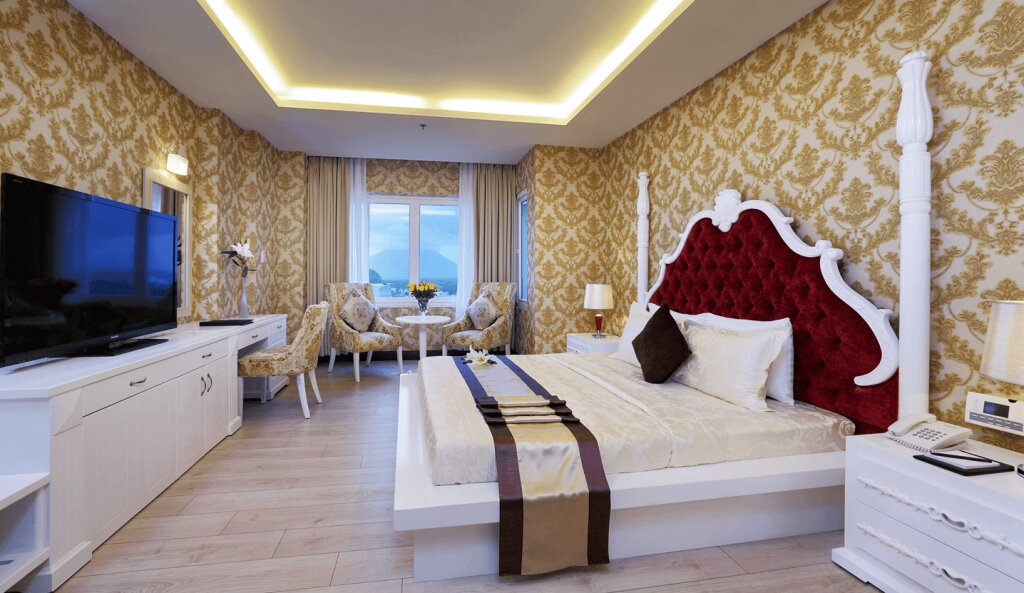 Тэйнинь: Sunrise Hotel