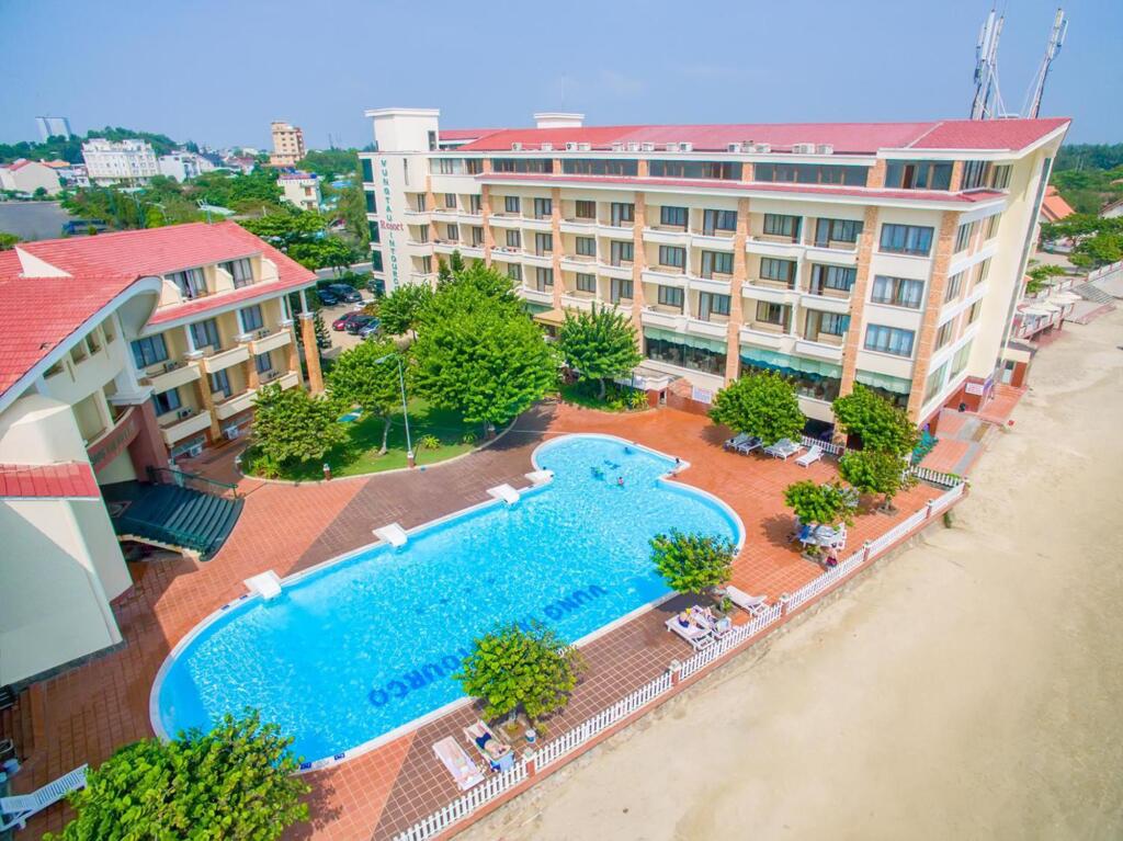 Вунгтау: Vungtau Intourco Resort