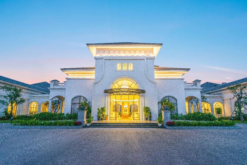 Хатинь: Vinpearl Discovery Ha Tinh