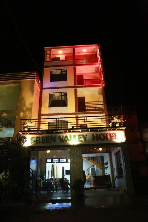 Фонг Ня: Green Valley Hotel