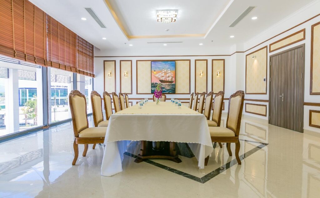 Камрань: Navy Hotel Cam Ranh