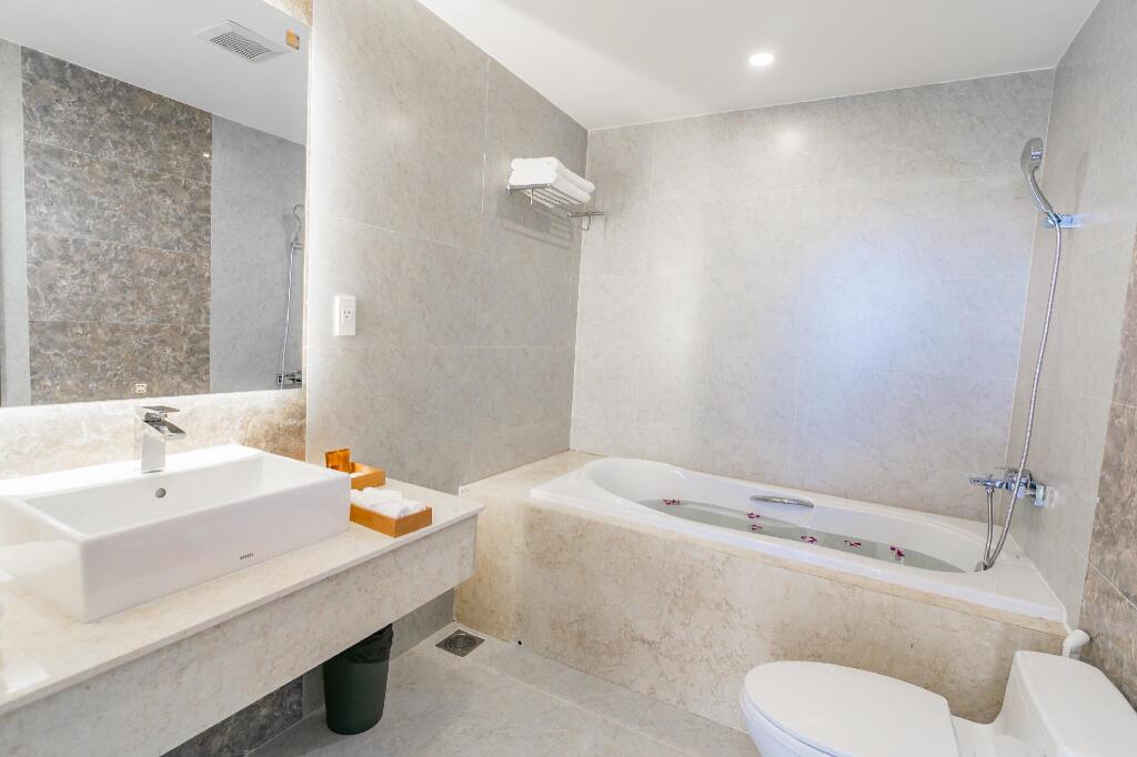 Камрань: Navy Hotel Cam Ranh