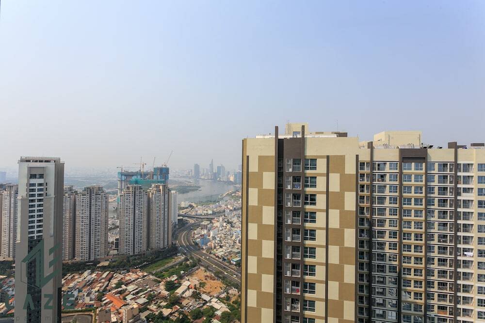 Laze Apartment SAIGON Vinhomes Central Park — фото 4