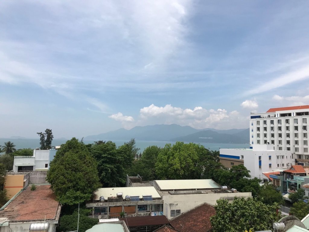 Куинён: Nhat Tan Hotel