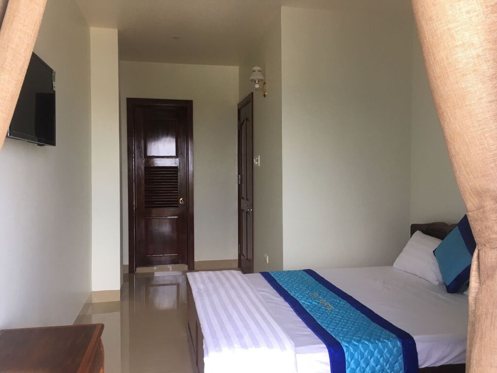 Куинён: Nhat Tan Hotel