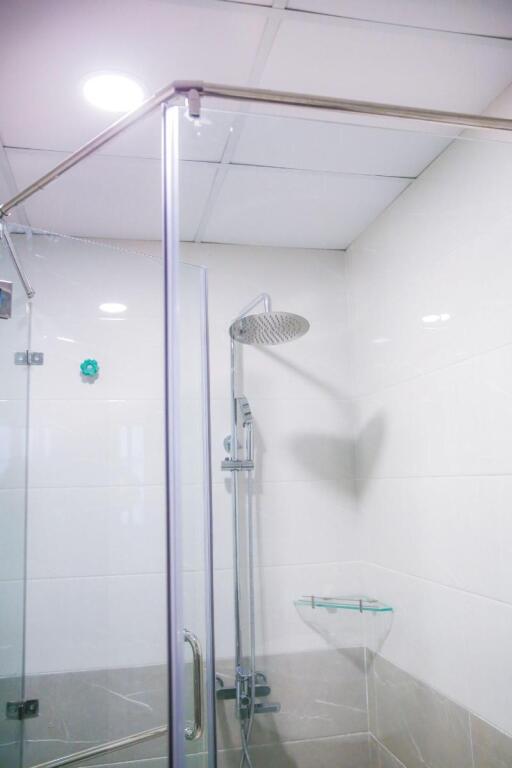 Хаулок: Long Anh Hotel