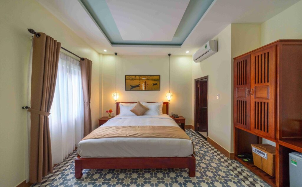 Хойан: The Lake Hoian Hotel