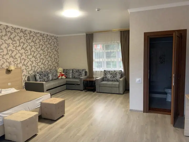 Новомихайловский: Kovcheg Guest House