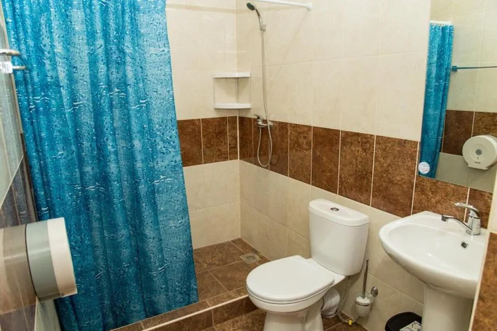 Новомихайловский: Kovcheg Guest House