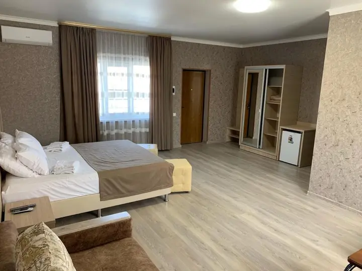 Новомихайловский: Kovcheg Guest House