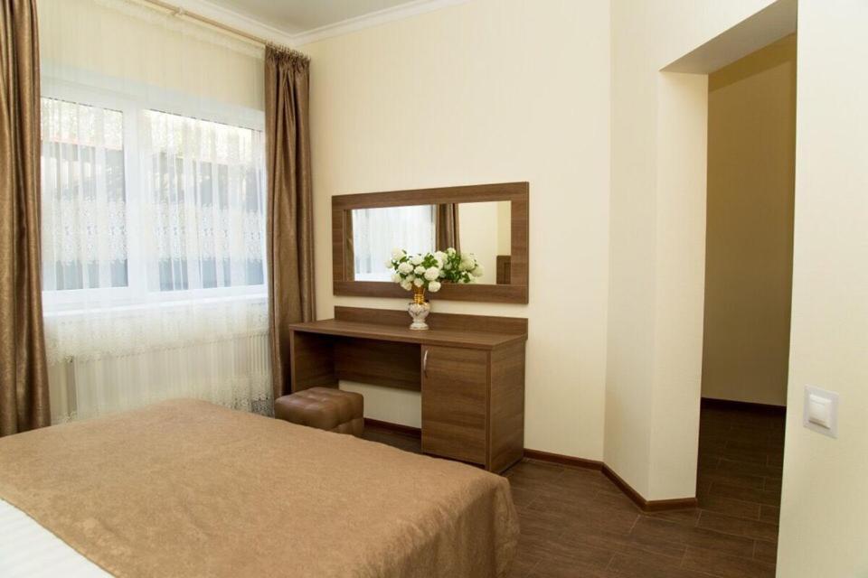 Новомихайловский: Kovcheg Guest House