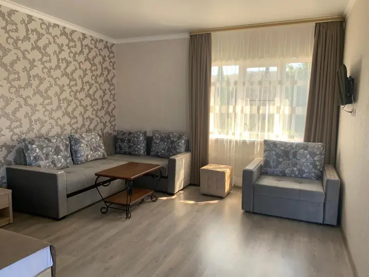 Новомихайловский: Kovcheg Guest House