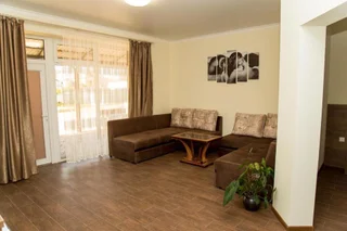 Новомихайловский: Kovcheg Guest House