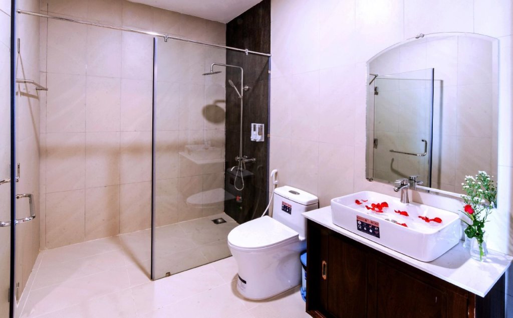 Thu Trang Beachfront Hotel — фото 4