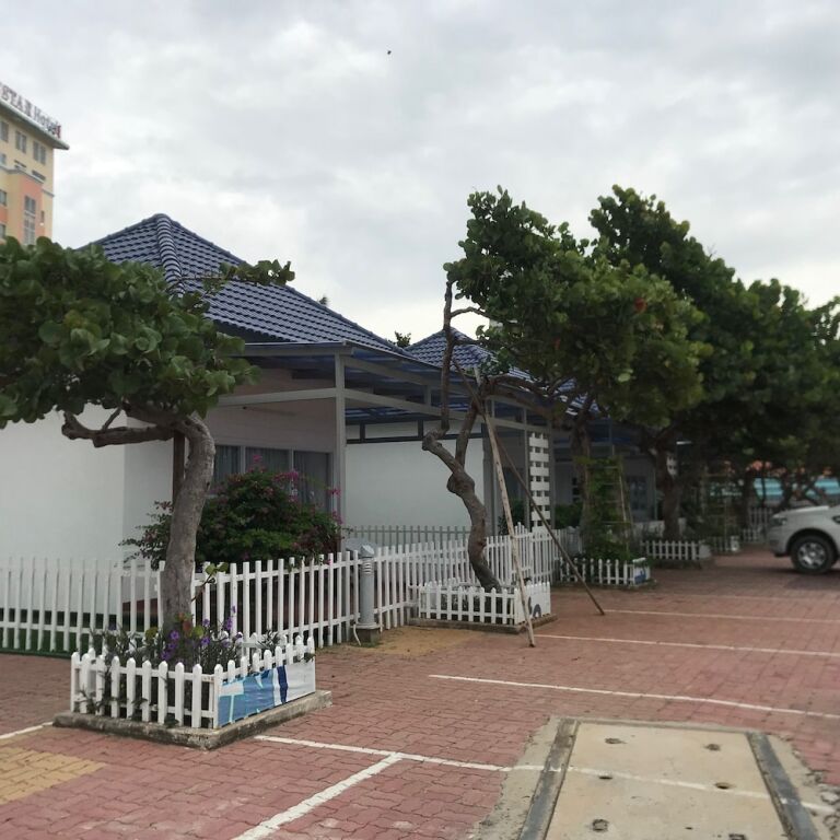 Вунгтау: Lotus Seaside Bungalows