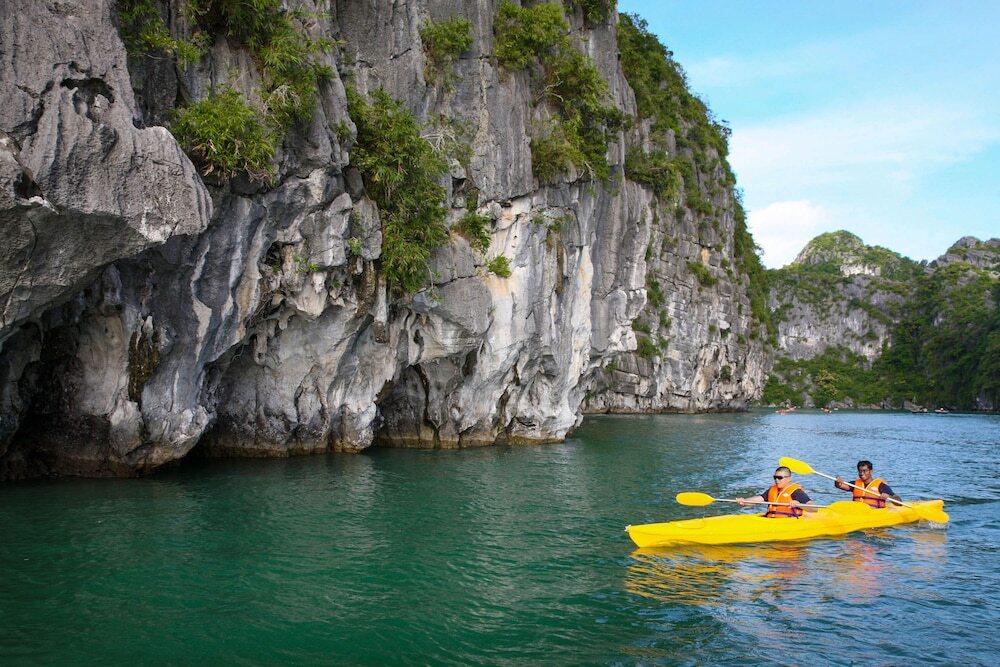 Халонг: Halong Sapphire Cruise