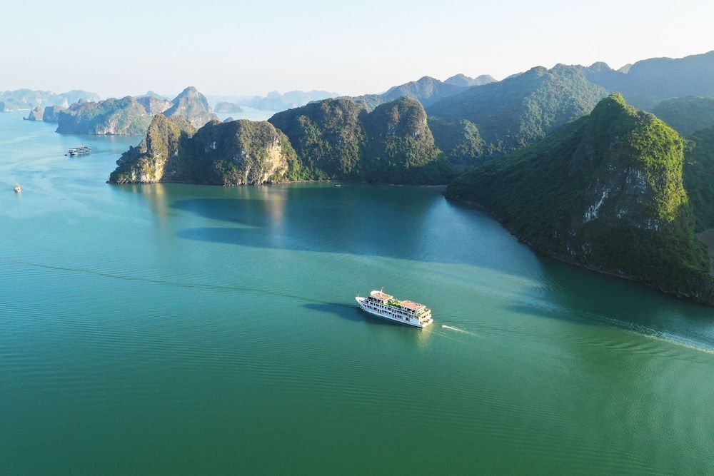 Халонг: Halong Sapphire Cruise