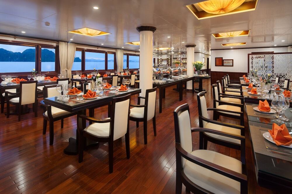 Халонг: Halong Sapphire Cruise