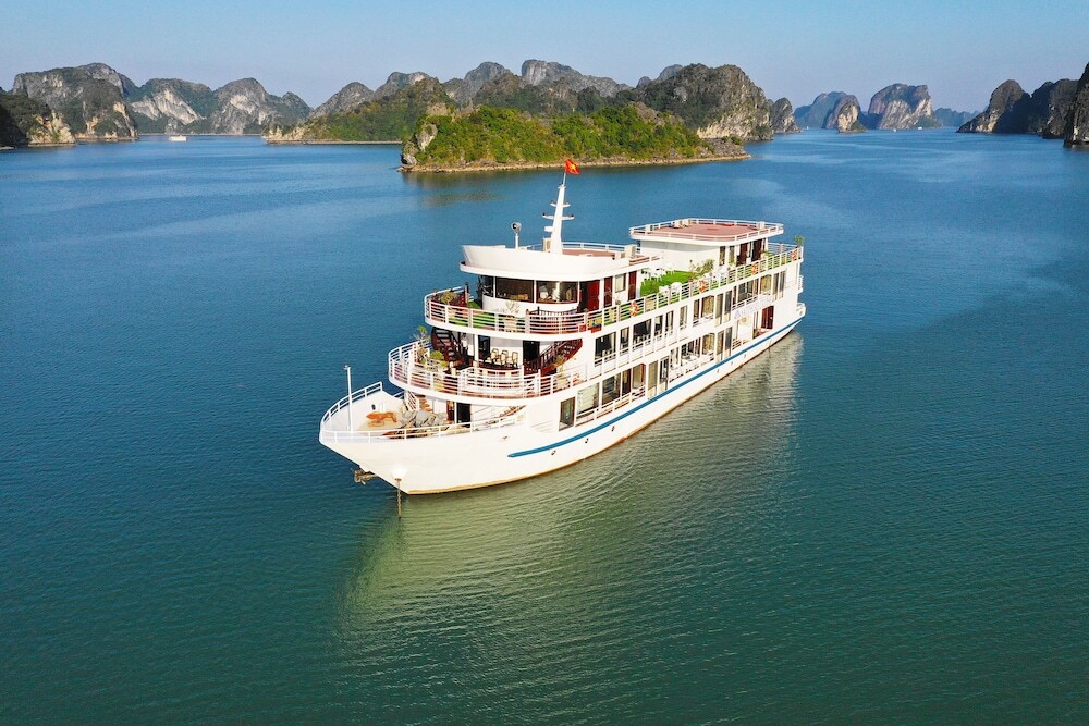 Халонг: Halong Sapphire Cruise