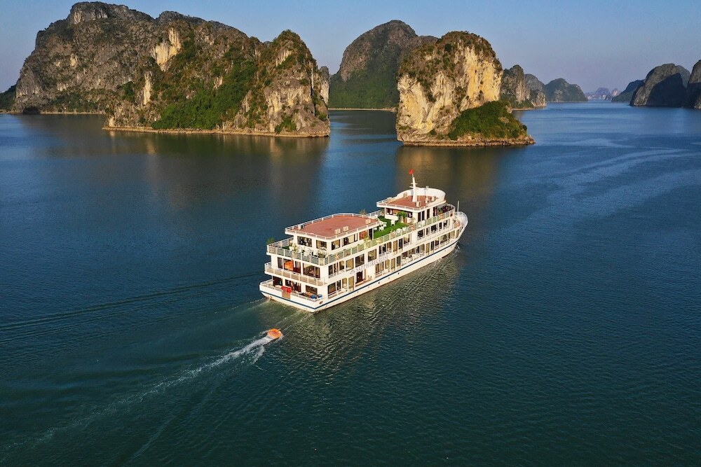 Халонг: Halong Sapphire Cruise