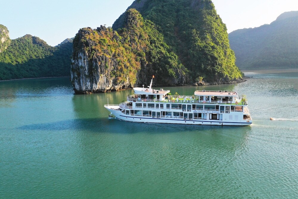 Халонг: Halong Sapphire Cruise