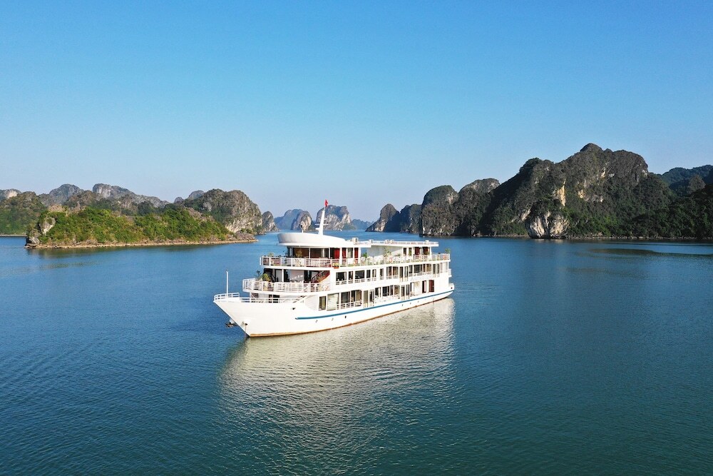 Халонг: Halong Sapphire Cruise