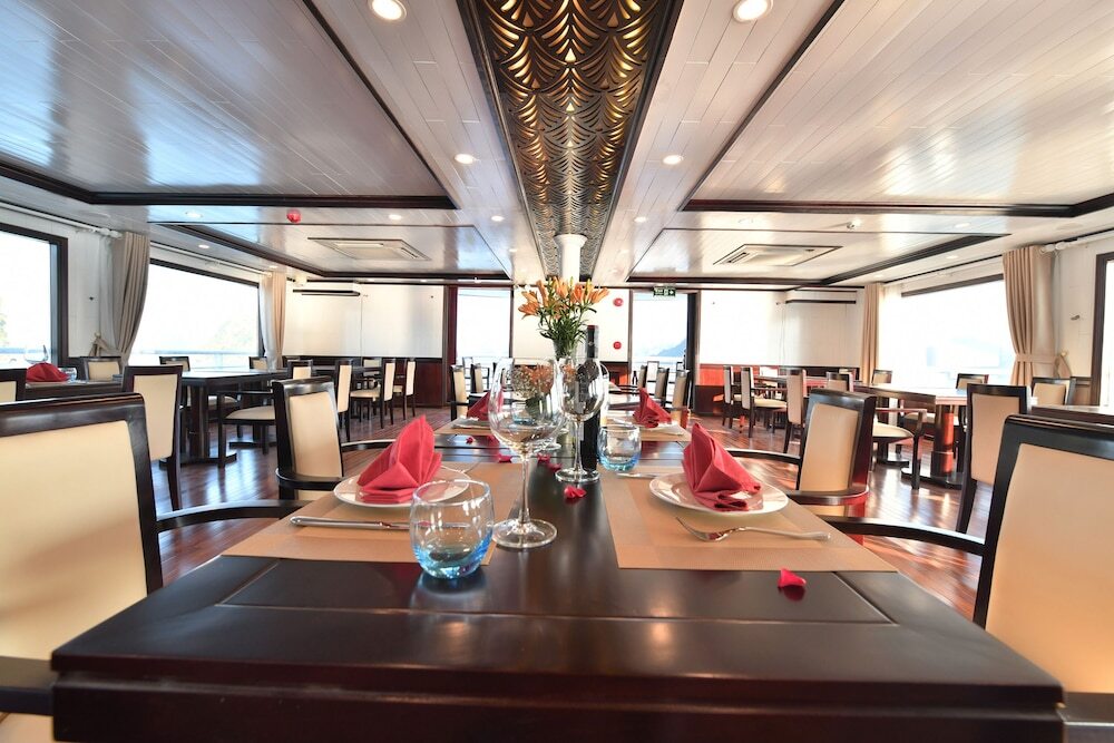 Халонг: Halong Sapphire Cruise
