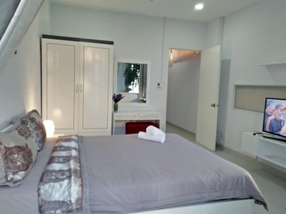 Хошимин: Lehome Serviced  Apartment