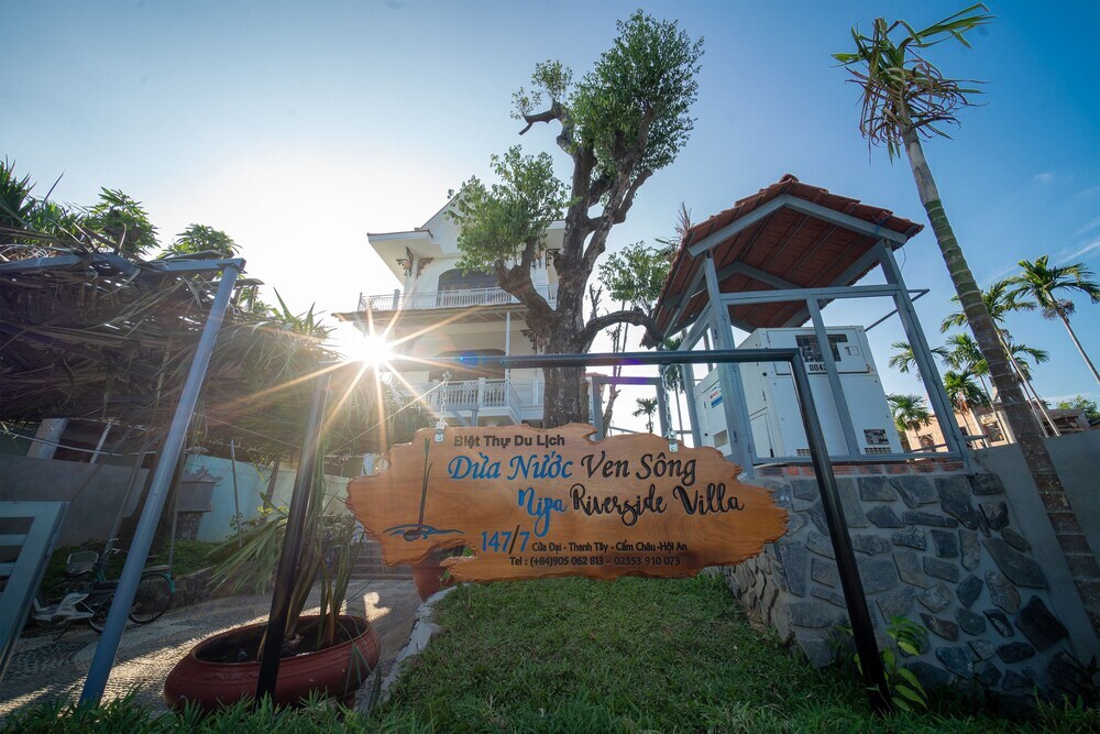 Хойан: OYO 121 Nipa Riverside Villa