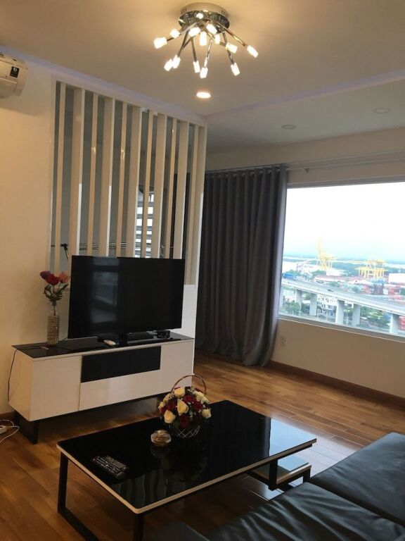 Хошимин: Bridge View Apartment