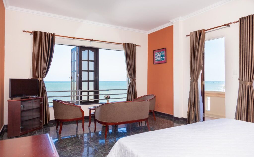 Huong Phong Hotel — фото 4