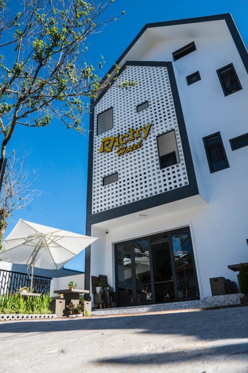 Richy Hotel Da Lat — фото 1