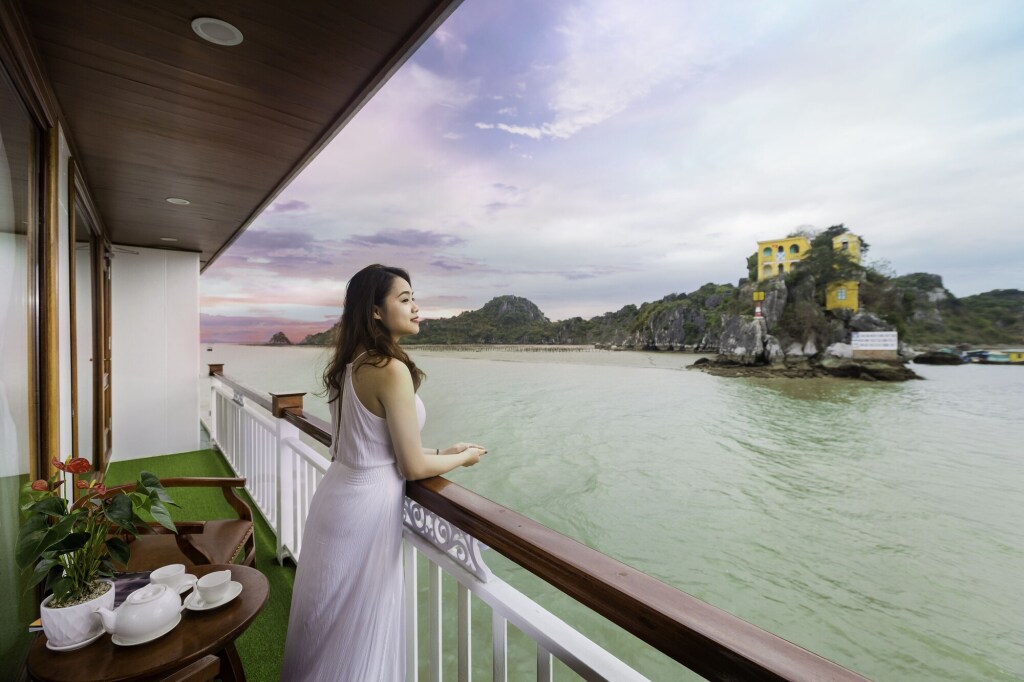Ханой: Calypso Cruises