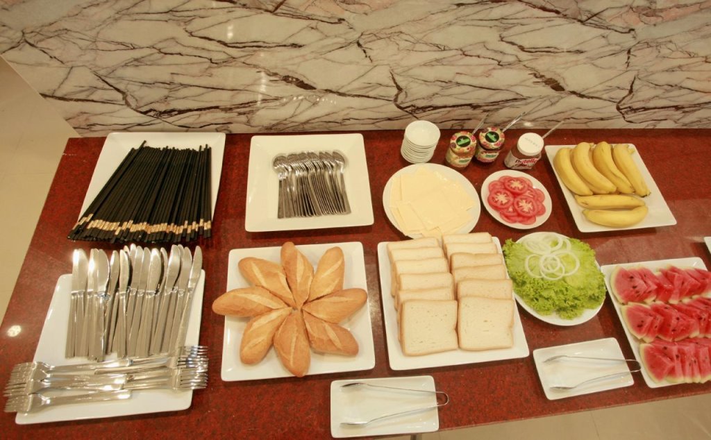 Хюэ: Avon Hotel