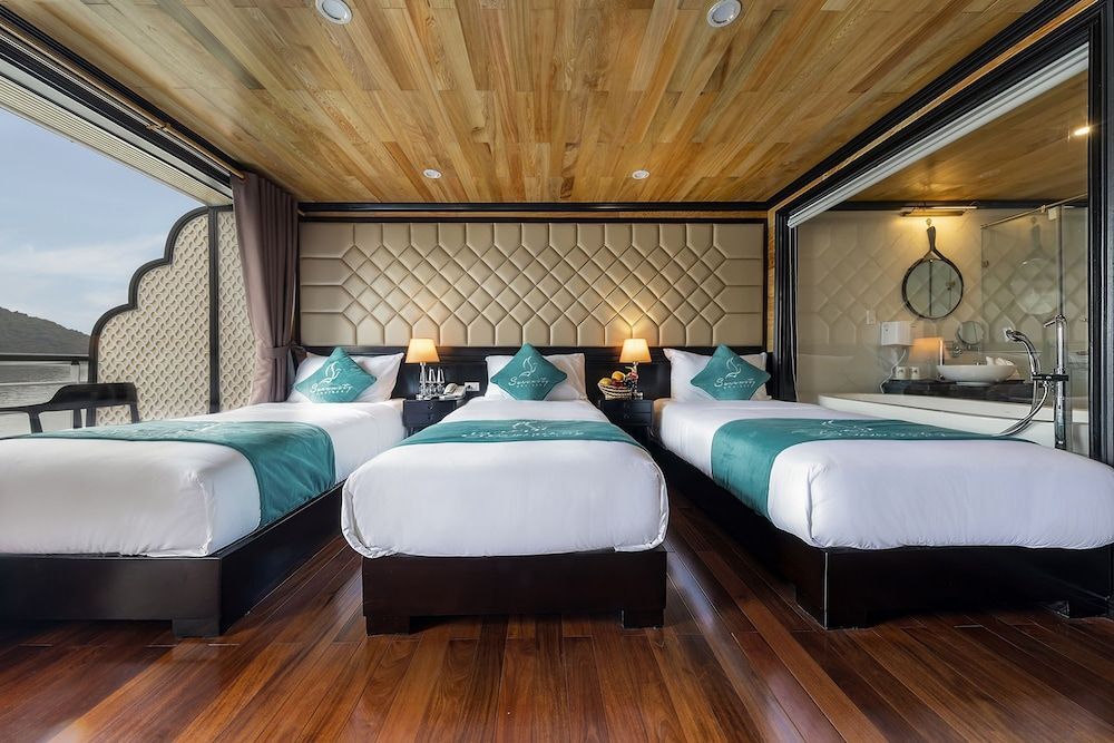 Халонг: Halong Serenity Cruise