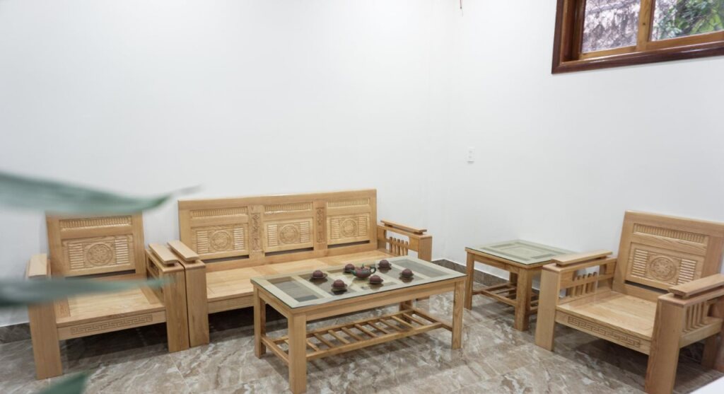 Хюэ: Hung Long Hostel