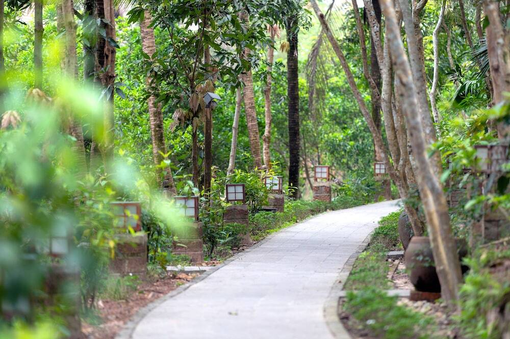 Хюэ: Pilgrimage Wellness Retreat