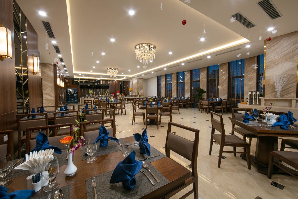 Халонг: Ha Long Marina Hotel