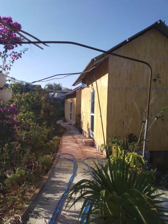 Далат: My House Bungalow