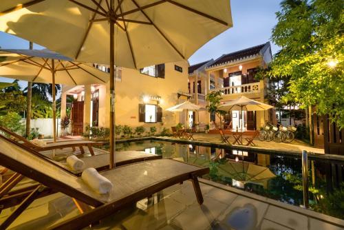 Хойан: Tonkin Creeper Flower Villa