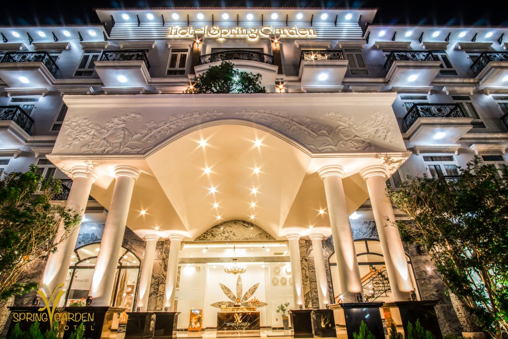 Пляж Thuan An: Spring Hotel