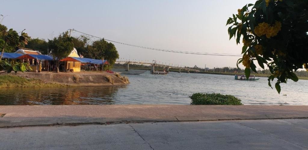 Хойан: Hoa Vang Riverside Villa