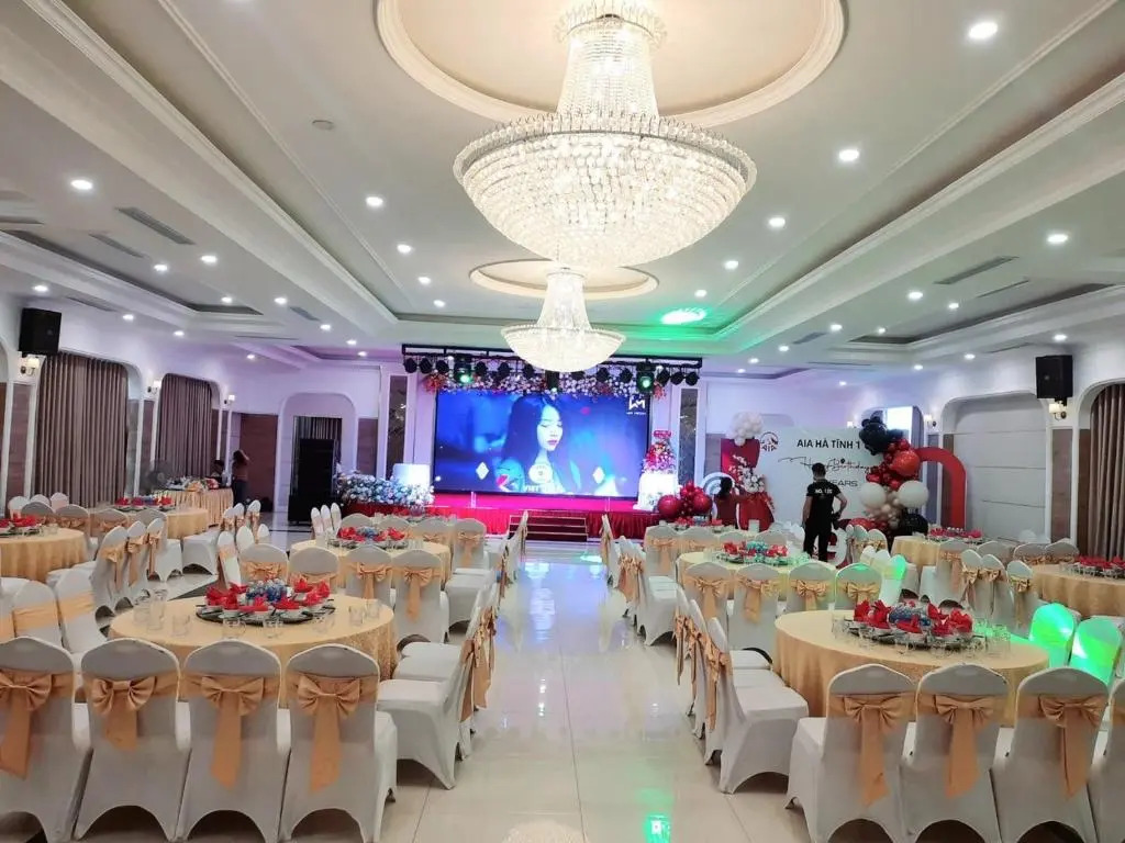 Хатинь: Ngan Ha Hotel